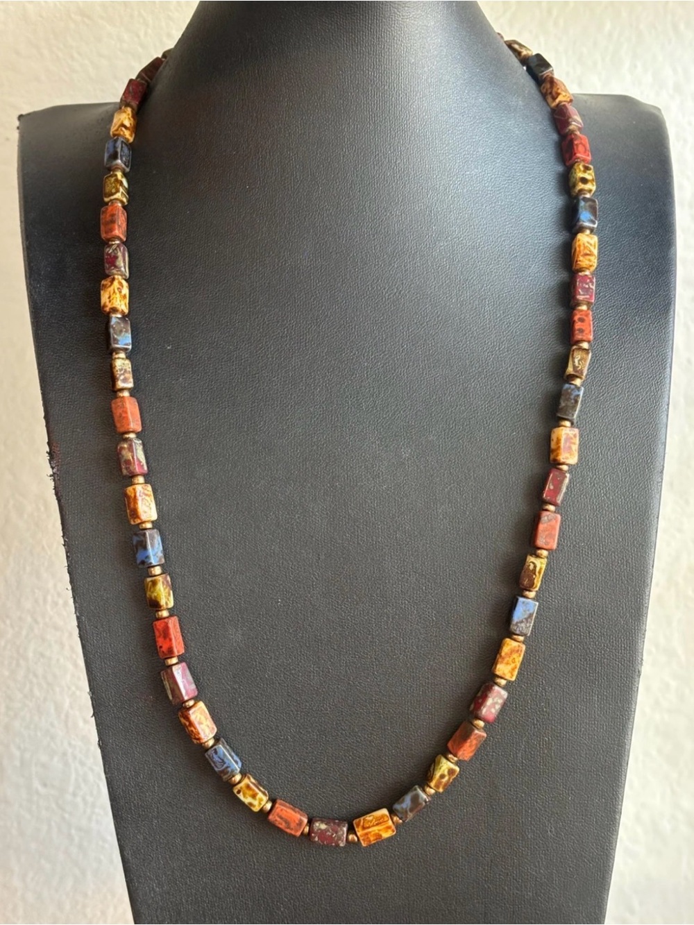 Vintage Scottish Agate Speckled Bead Necklace 24”